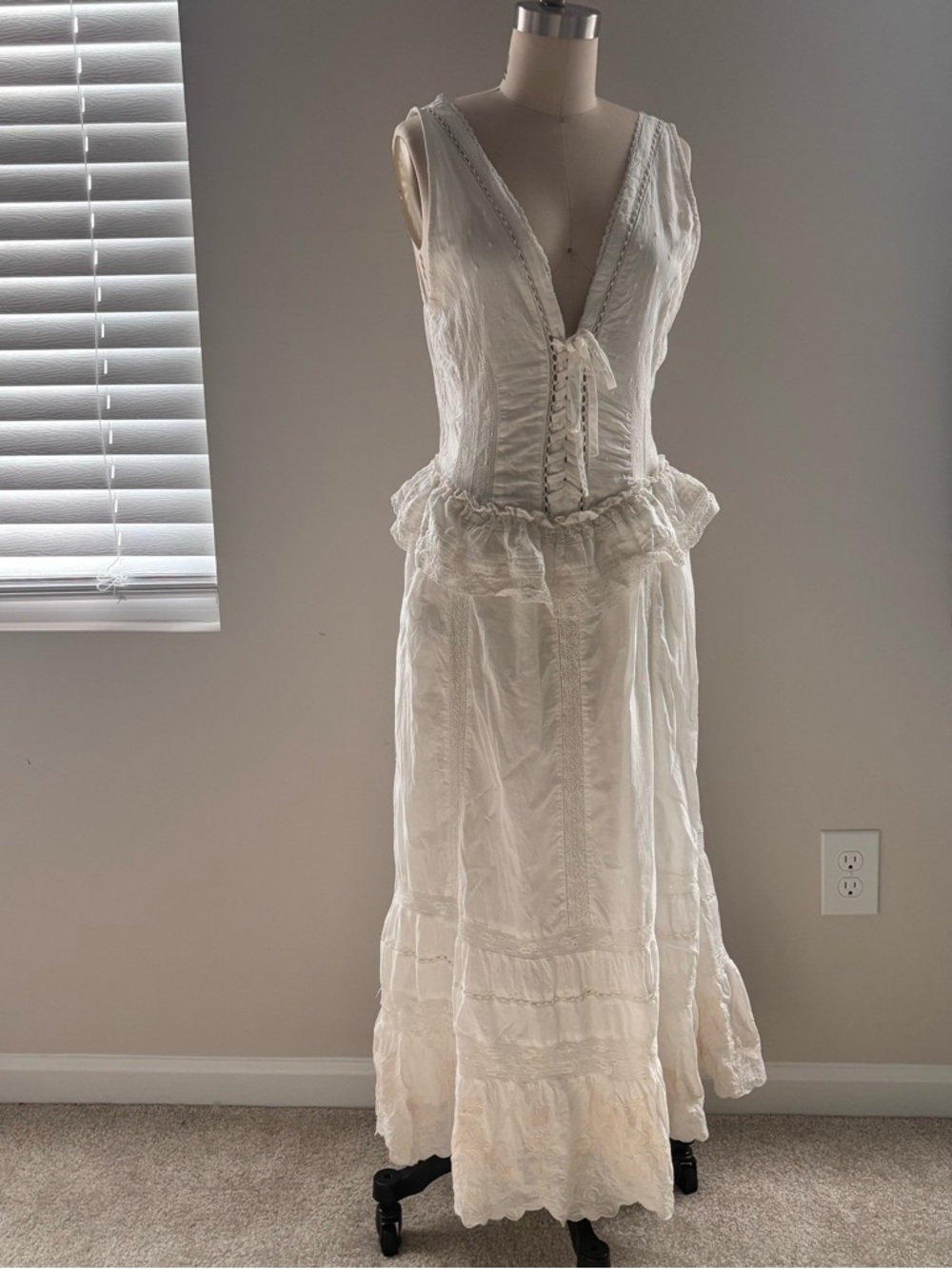 UO Perfectly Victorian Lace Trim Corset
Midi Dress
